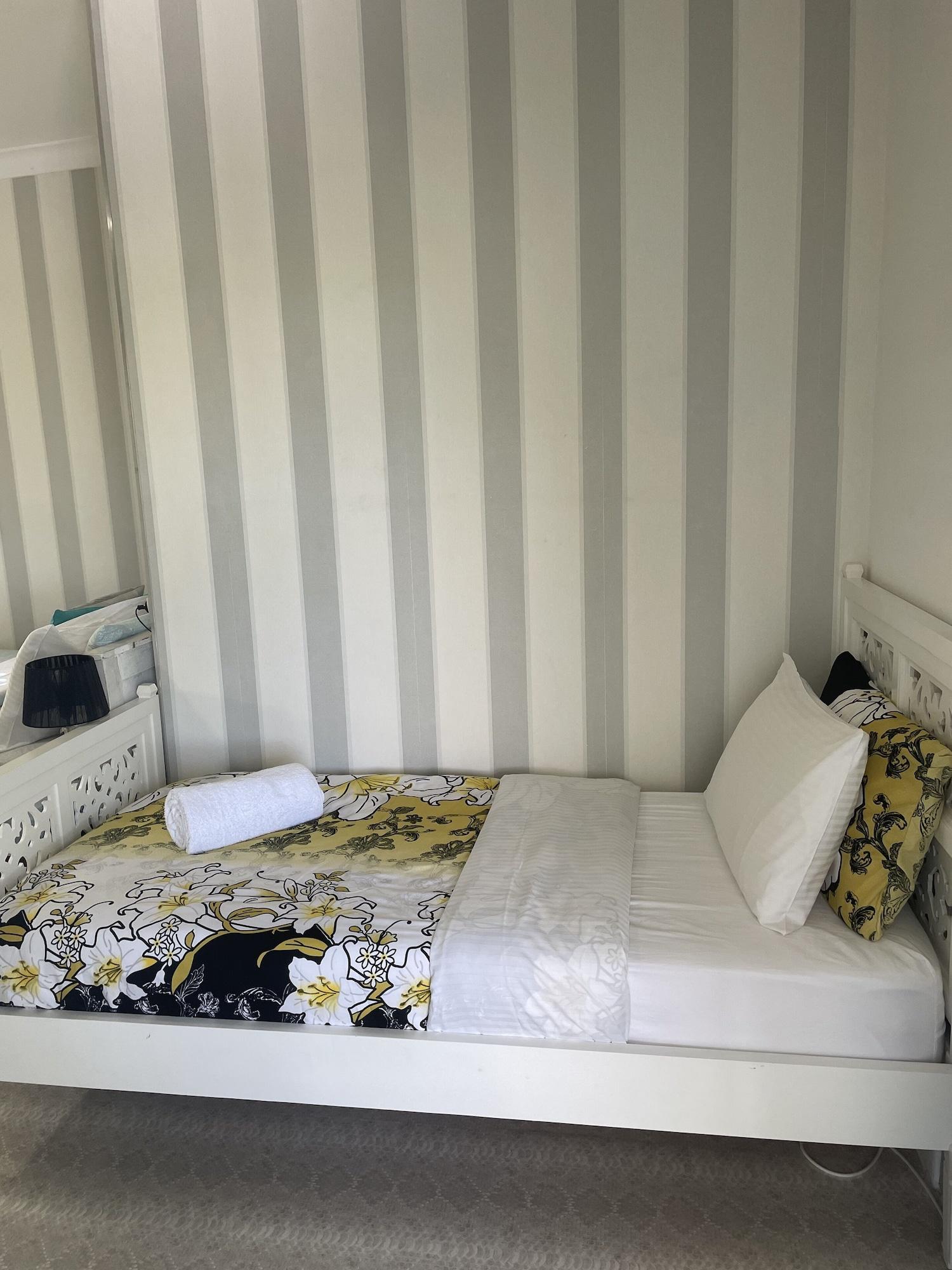 Coral Inn Boutique Hotel Yeppoon Extérieur photo