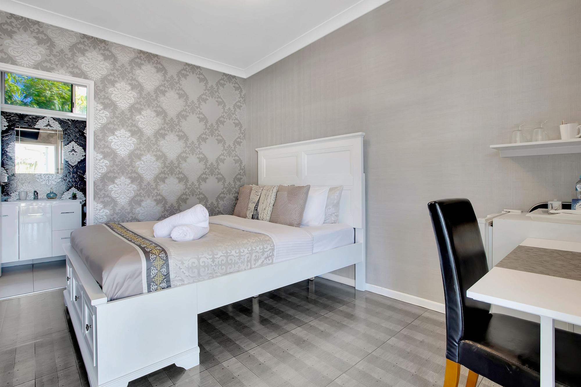 Coral Inn Boutique Hotel Yeppoon Extérieur photo