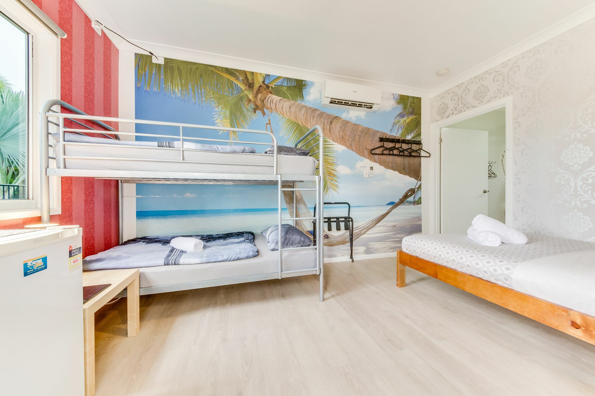 Coral Inn Boutique Hotel Yeppoon Extérieur photo