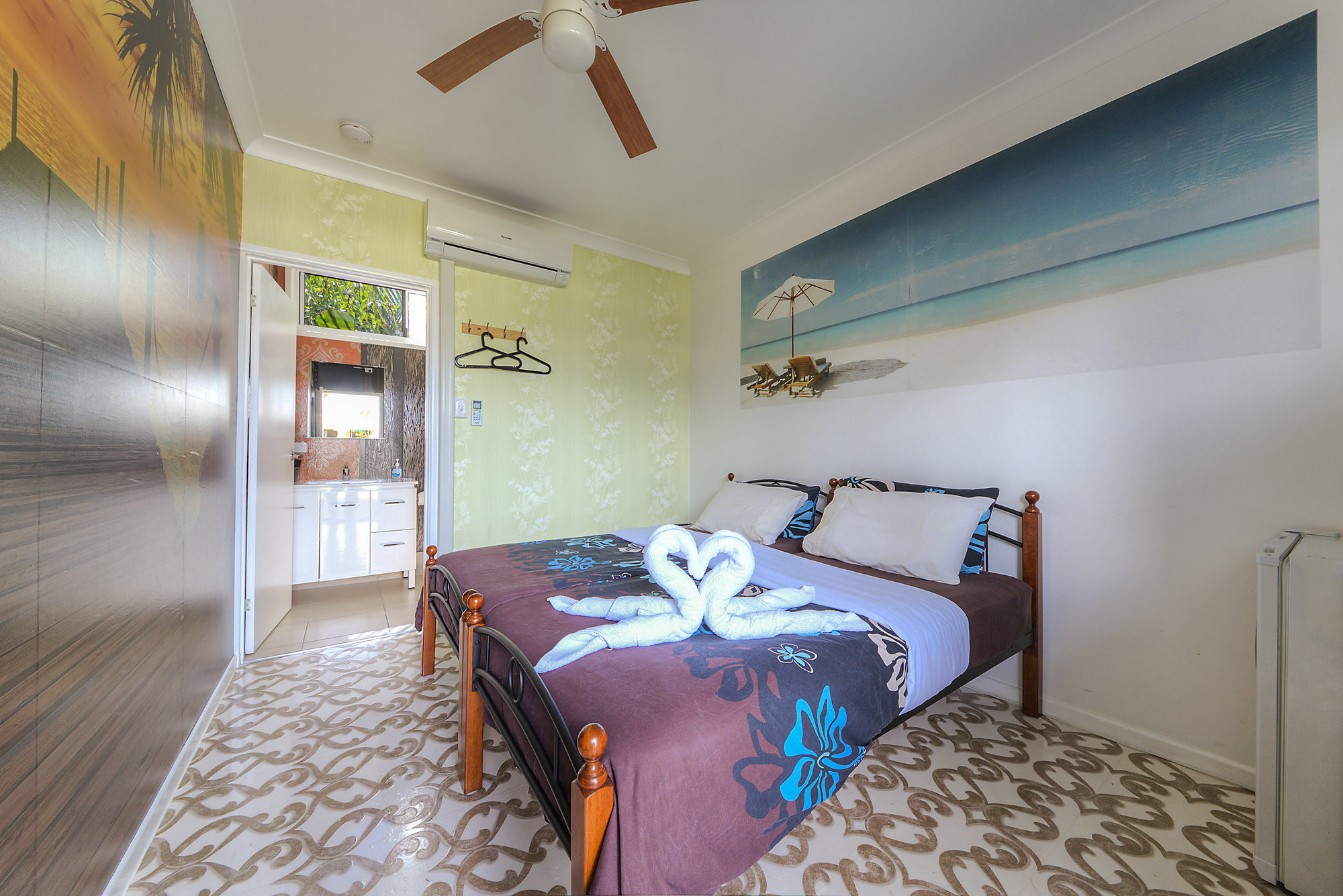 Coral Inn Boutique Hotel Yeppoon Extérieur photo